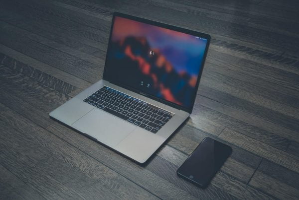 macbook ekrano gedimai