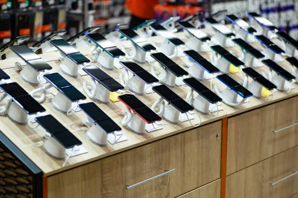 Mūsų kataloge rasite dalis daugiau nei 500 skirtingų išmaniųjų telefonų modelių: